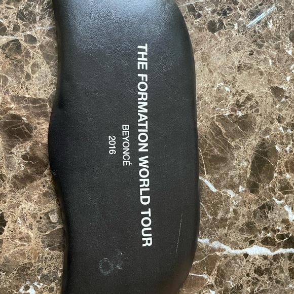 Beyoncé The Formation World Tour VIP Package - Picture 8 of 9